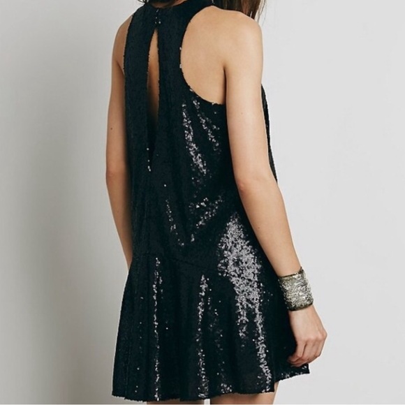 FREE‎ PEOPLE Liquid Shine Mini Dress Black Sequins Drop Waist M - Picture 3 of 15